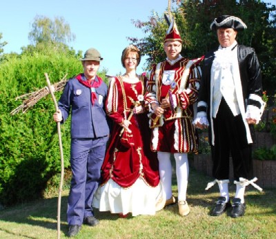Prinzenpaar 2012/2013 Heinz I (Heuser) & Klarissa (Heuser) sowie Prinzenfhrer Theo (Mller) und Schanzeremmel Sebastian (Mller)